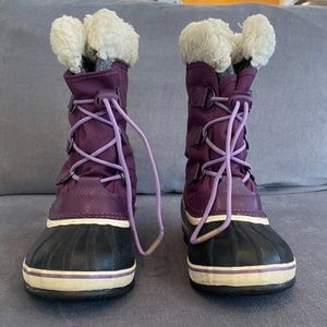 Sorel Youth YOOT Snow boot- Purple size 4